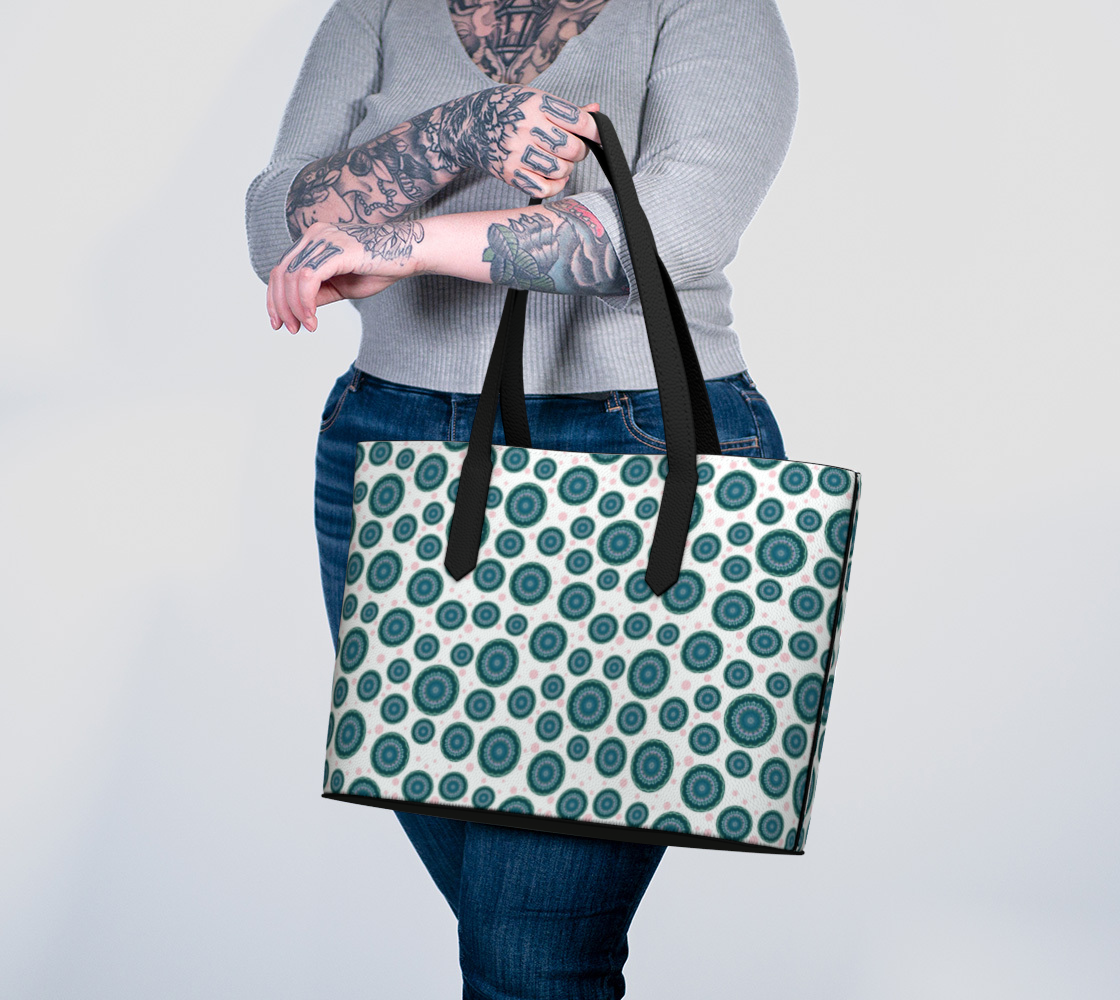 Aurora Wonderland in Dots