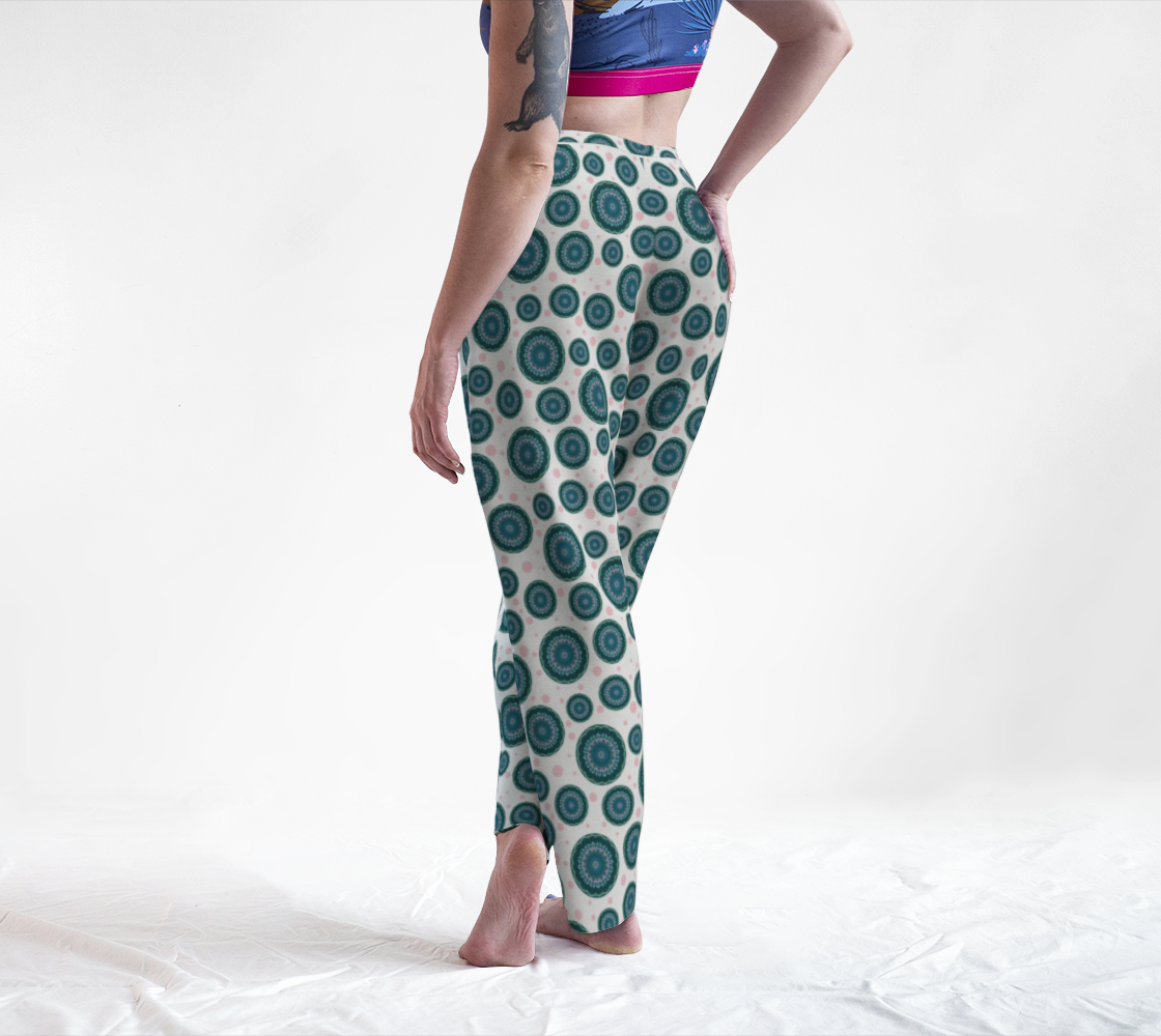 Aurora Wonderland in Dots